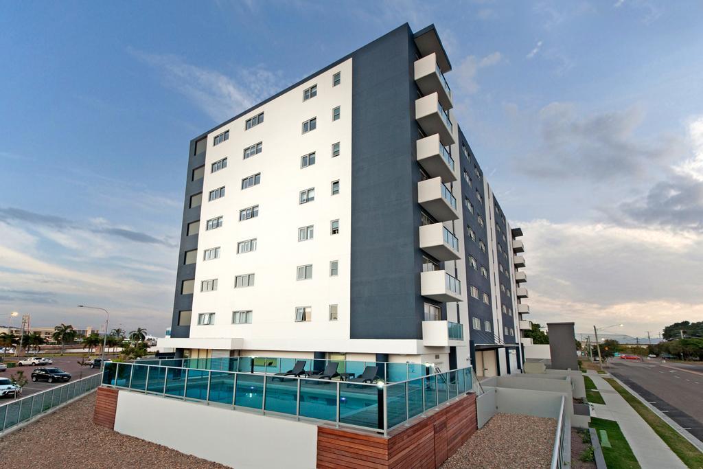 Allure Hotel & Apartments Τάουνσβιλ Εξωτερικό φωτογραφία